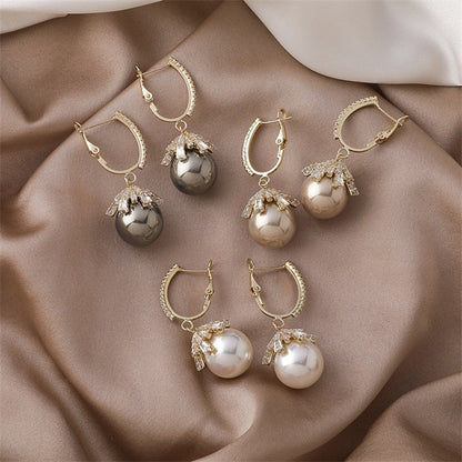 Elegante Malia Druppeloorbellen met Stralende Parels