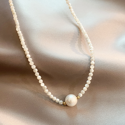 Elegante Diora Parelketting voor een Verfijnde Look